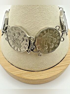 Silver Coin Bracelet George VI Threepence 12 Sided Thrupenny 1940s World War II